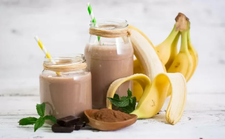 Batido de Chocolate, Banana, Avena y Yogurt