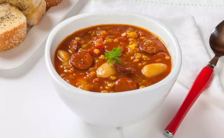 Sopa de Lentejas con Chorizo