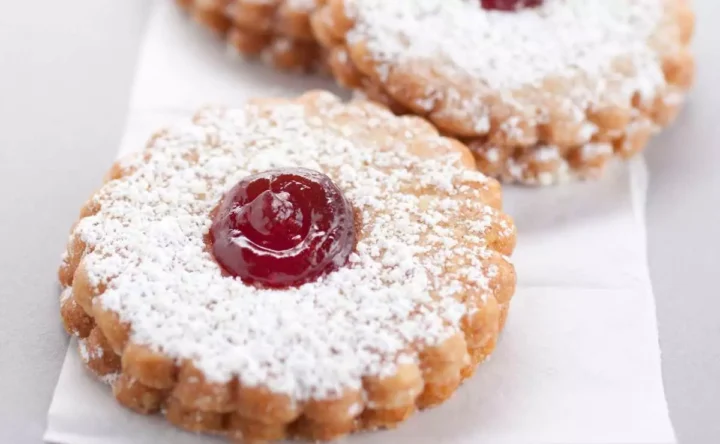 Alfajores con Mermelada de Fresa