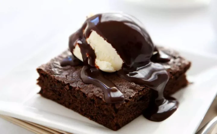 Brownie con Helado