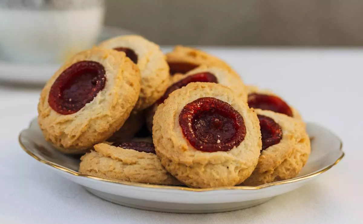 Galletas con Mermelada de Guayaba