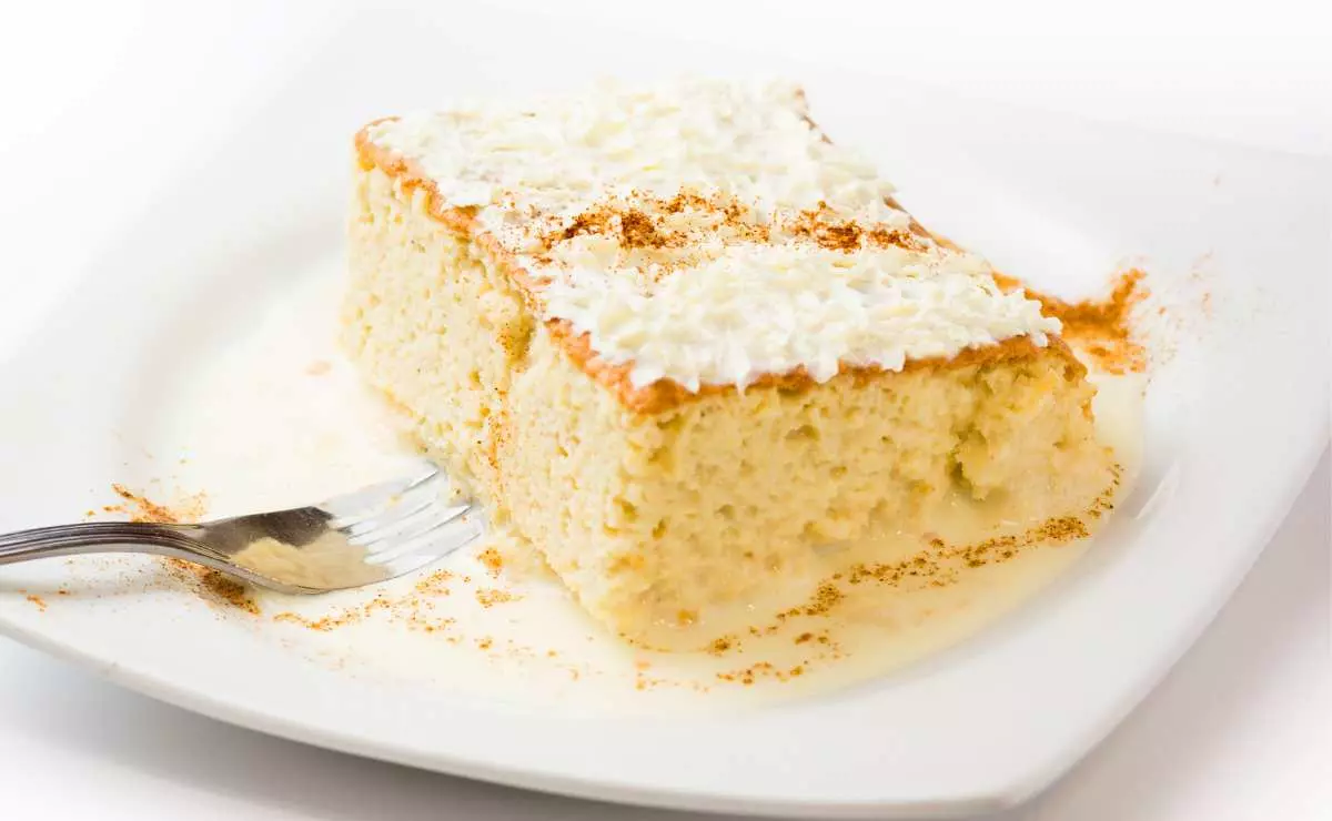 Torta de Tres Leches