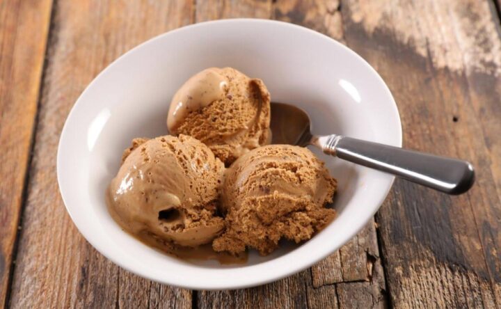 How to Make Coffee Ice Cream with Condensed Milk - Easy Recipe