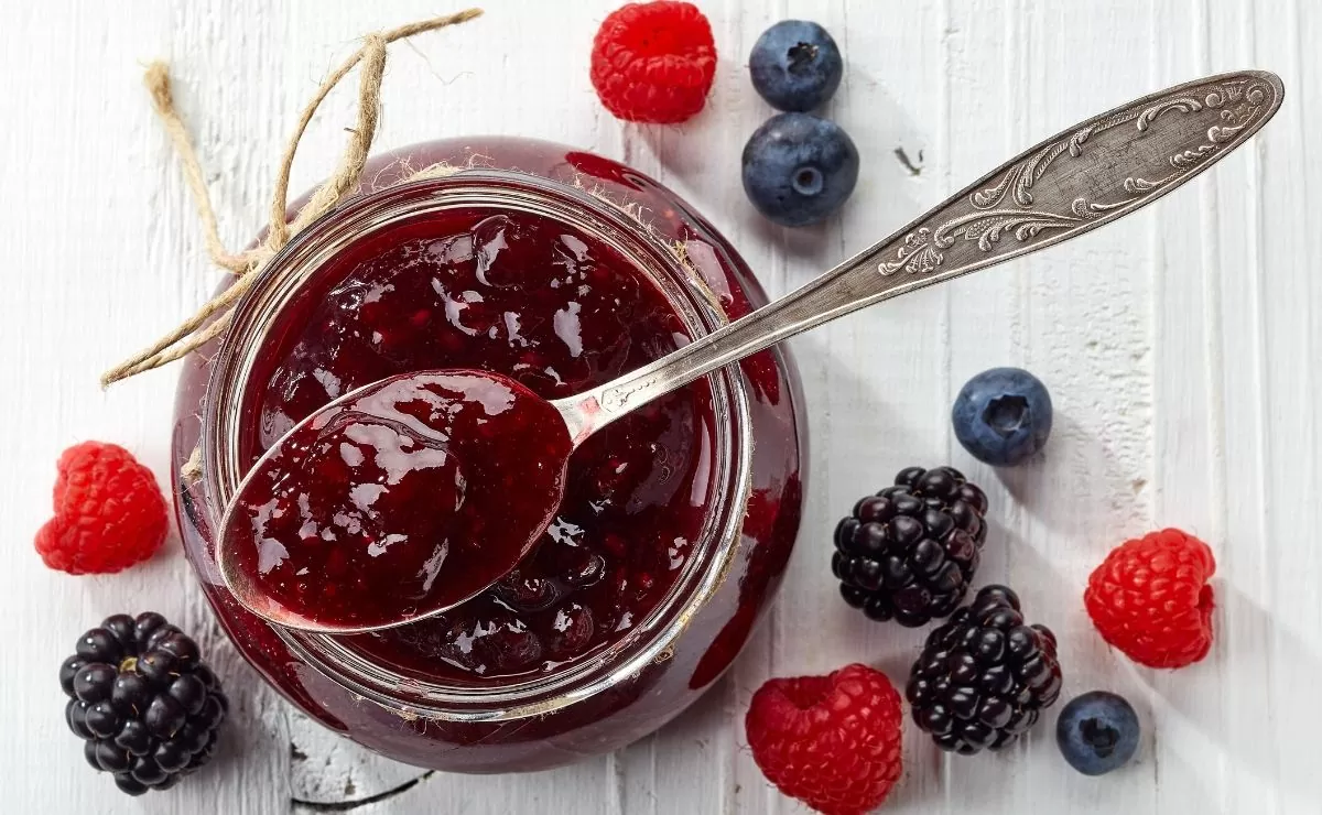 How to make Red Fruit Jam (No Pectin) - Easy Marmalade Recipe